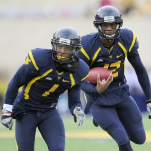 West Virginia Mountaineers quarterback Geno Smith