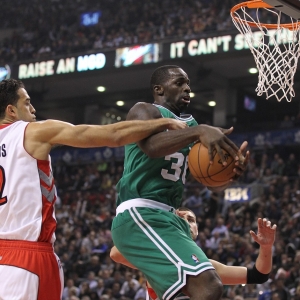 Brandon Bass (C) of Boston Celtics