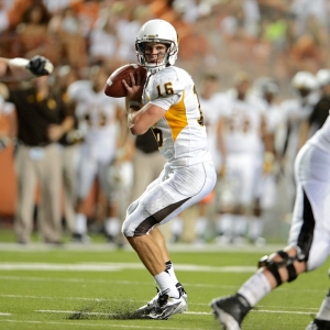 Wyoming Cowboys quarterback Brett Smith