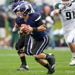 Northwestern Wildcats quarterback Dan Persa