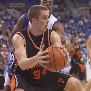 Princeton forward Ian Hummer