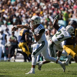 Hawaii Warriors quarterback Ikaika Woolsey