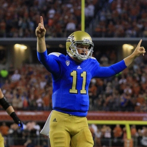 UCLA Bruins quarterback Jerry Neuheisel