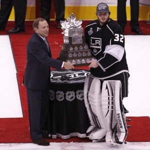 Los Angeles Kings goaltender #32 Jonathan Quick