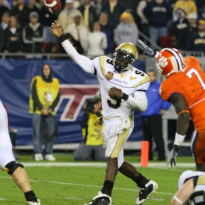 QB Josh Nesbitt of the Georgia Tech Yellowjackets.