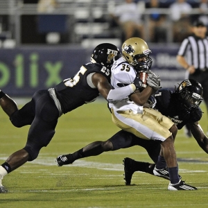 Akron wide receiver Keith Sconiers