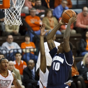 Akron forward Nick Harney