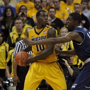 Missouri Tigers forward Ricardo Ratliffe