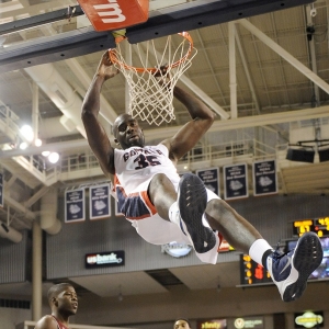 Gonzaga senior center Sam Dower