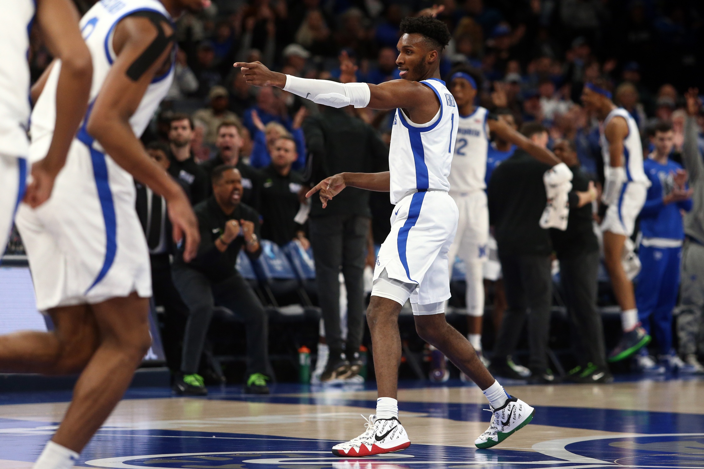 Betting college basketball bubble teams Keonte Kennedy Memphis Tigers