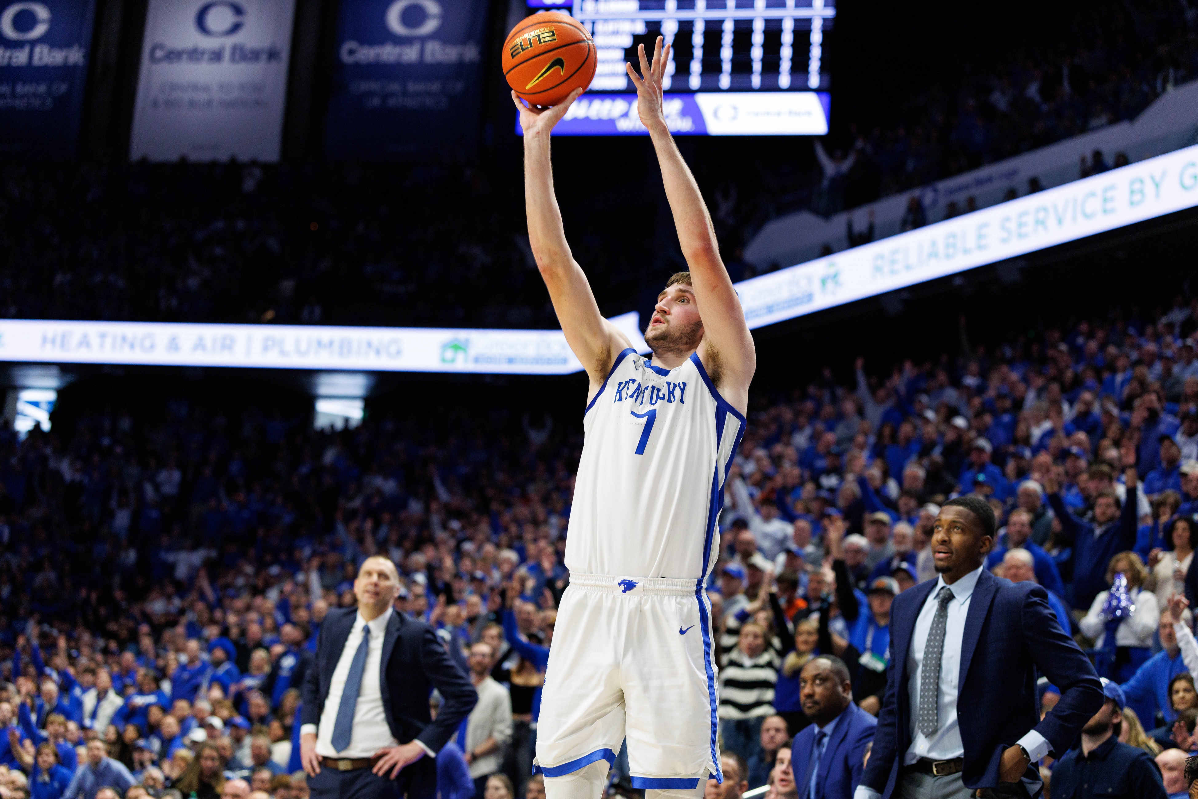 college basketball picks Andrew Carr Kentucky Wildcats predictions best bet odds