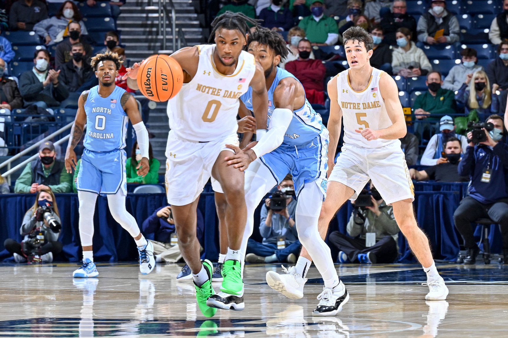 college basketball picks Blake Wesley Notre Dame Fighting Irish predictions best bet odds