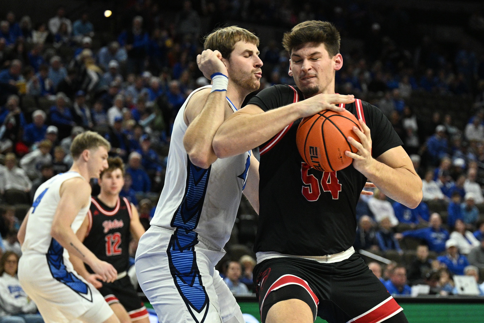 college basketball picks Cameron Fens South Dakota Coyotes predictions best bet odds