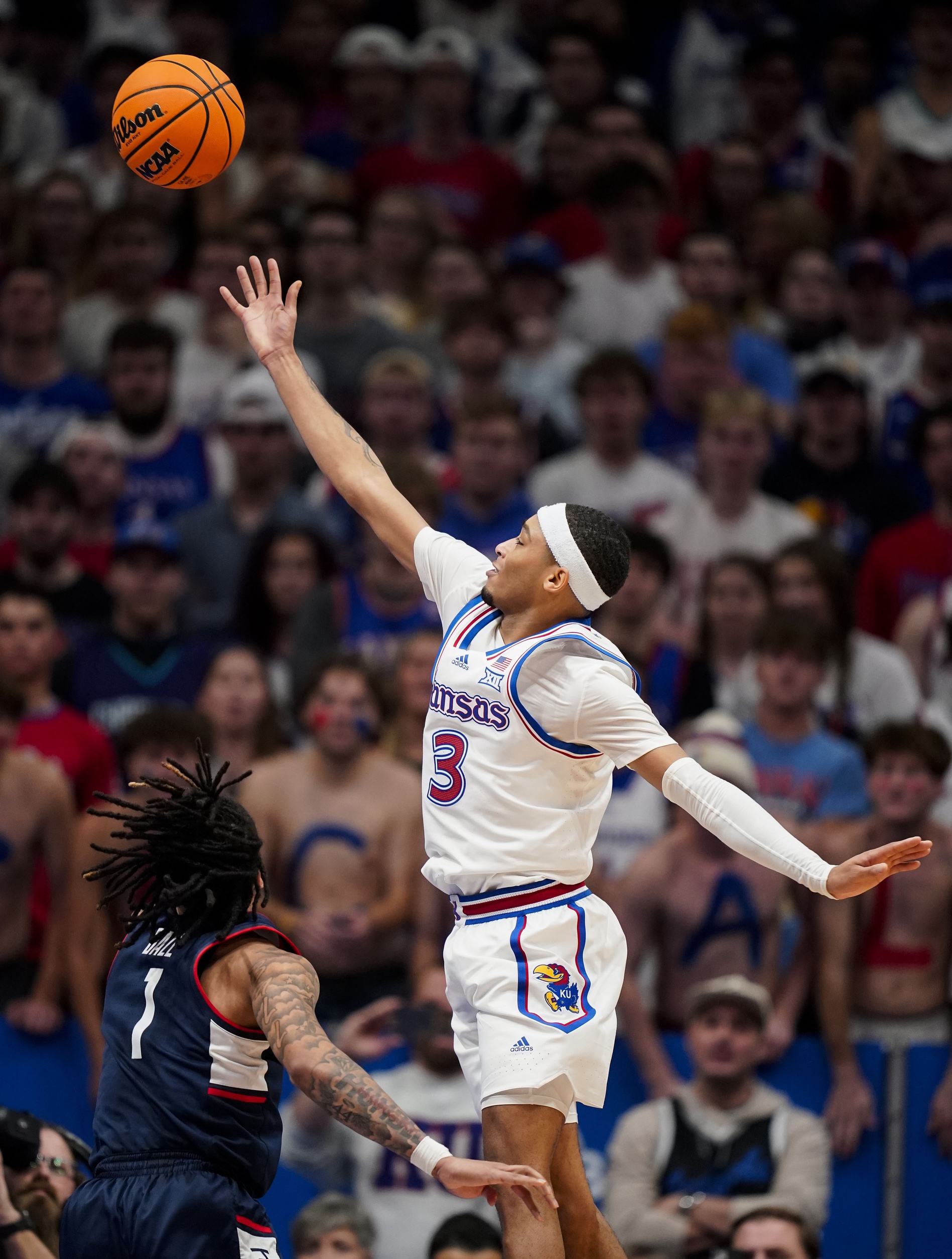 college basketball picks Dajuan Harris Kansas Jayhawks predictions best bet odds