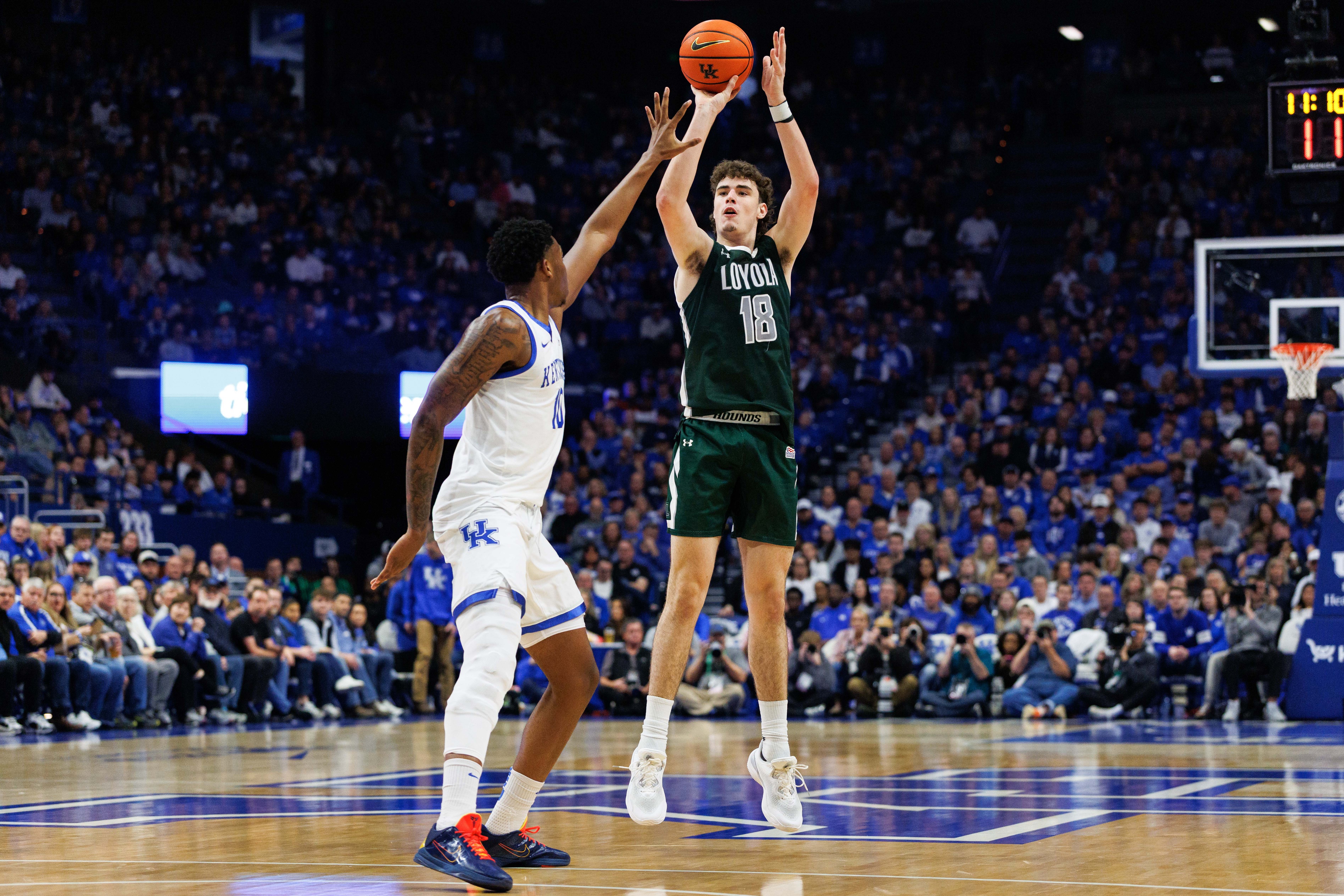 college basketball picks Emmett Adair Loyola Greyhounds predictions best bet odds