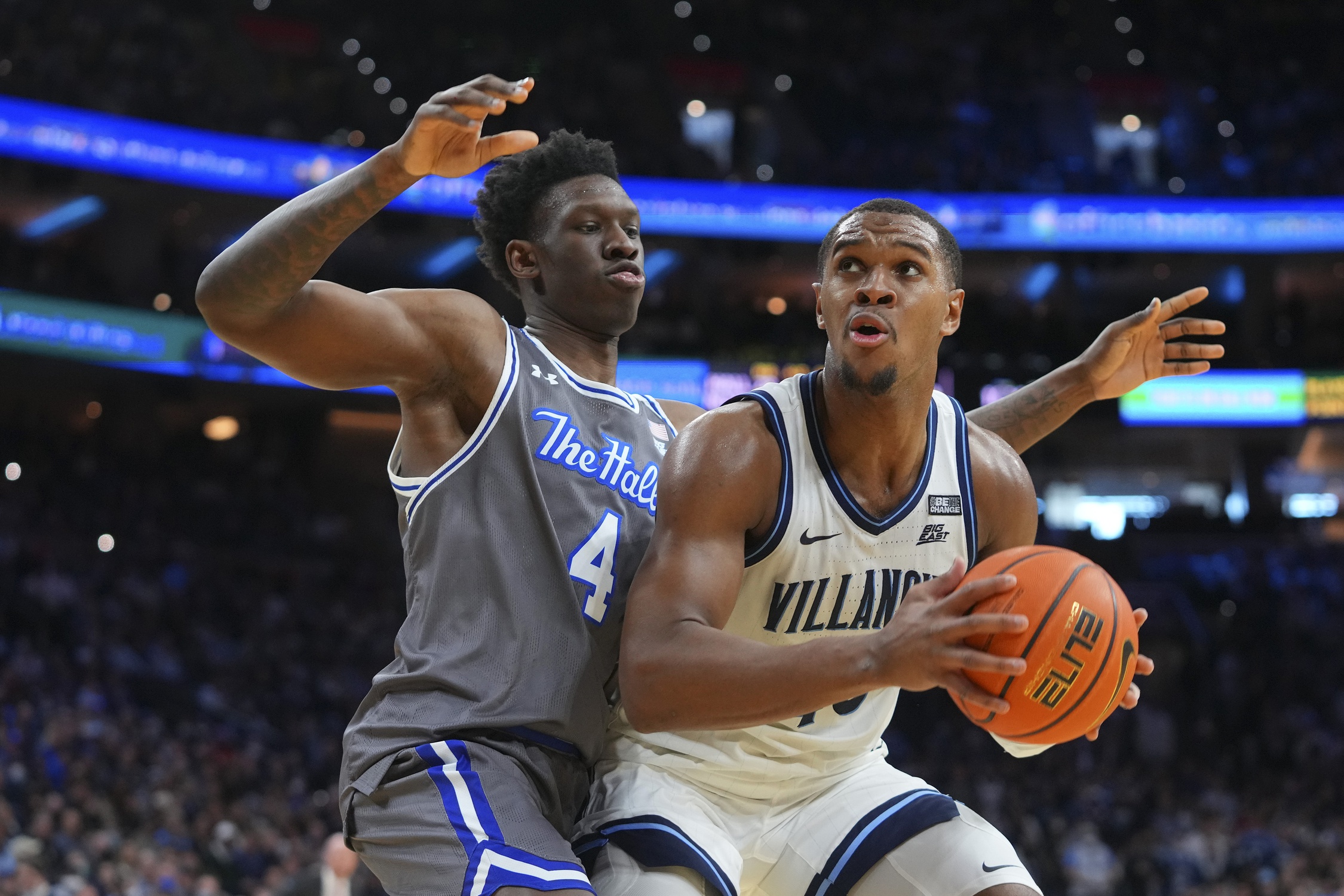 college basketball picks Eric Dixon Villanova Wildcats predictions best bet odds