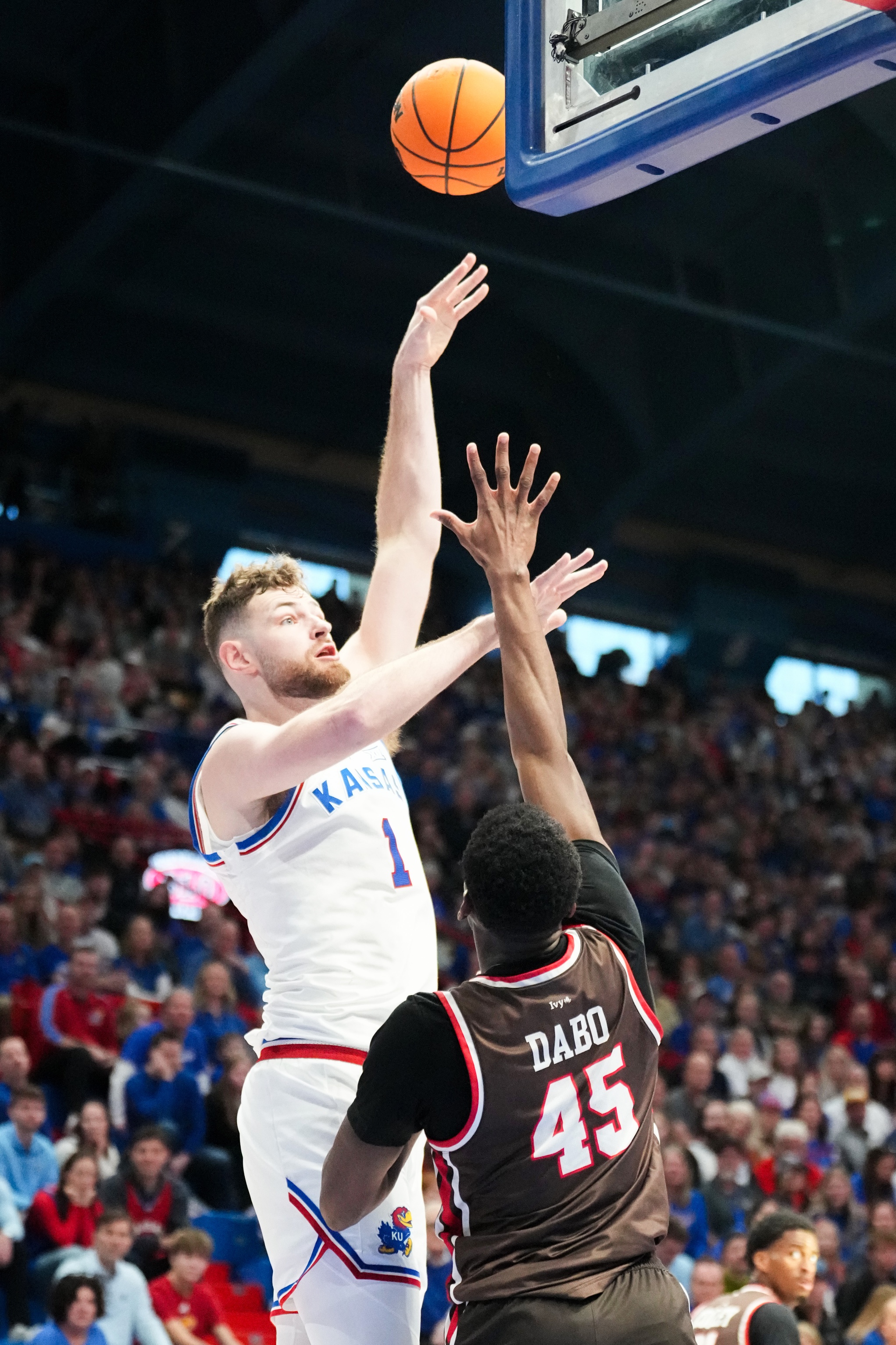 college basketball picks Hunter Dickinson Kansas Jayhawks predictions best bet odds