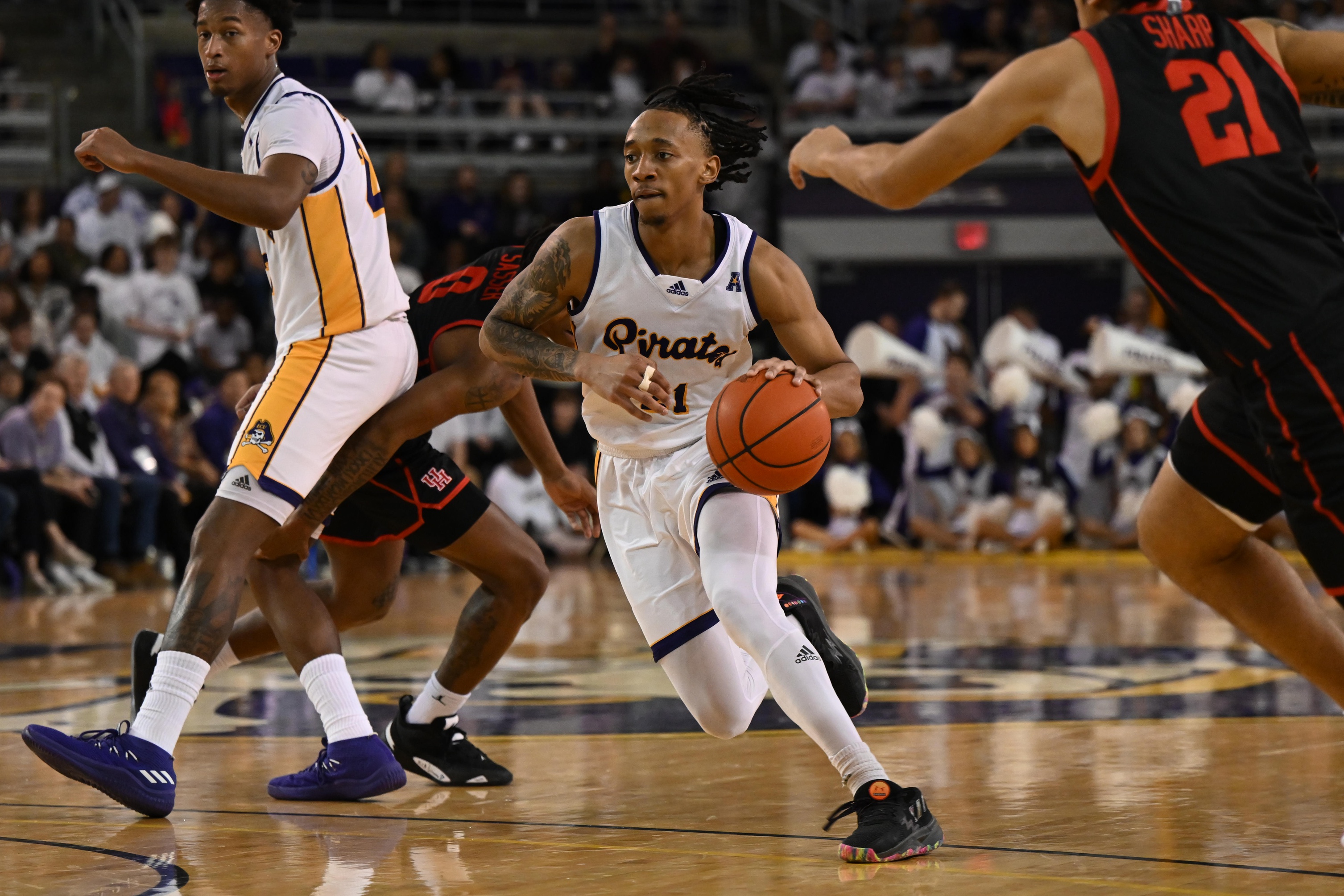 college basketball picks Jaden Walker East Carolina Pirates predictions best bet odds
