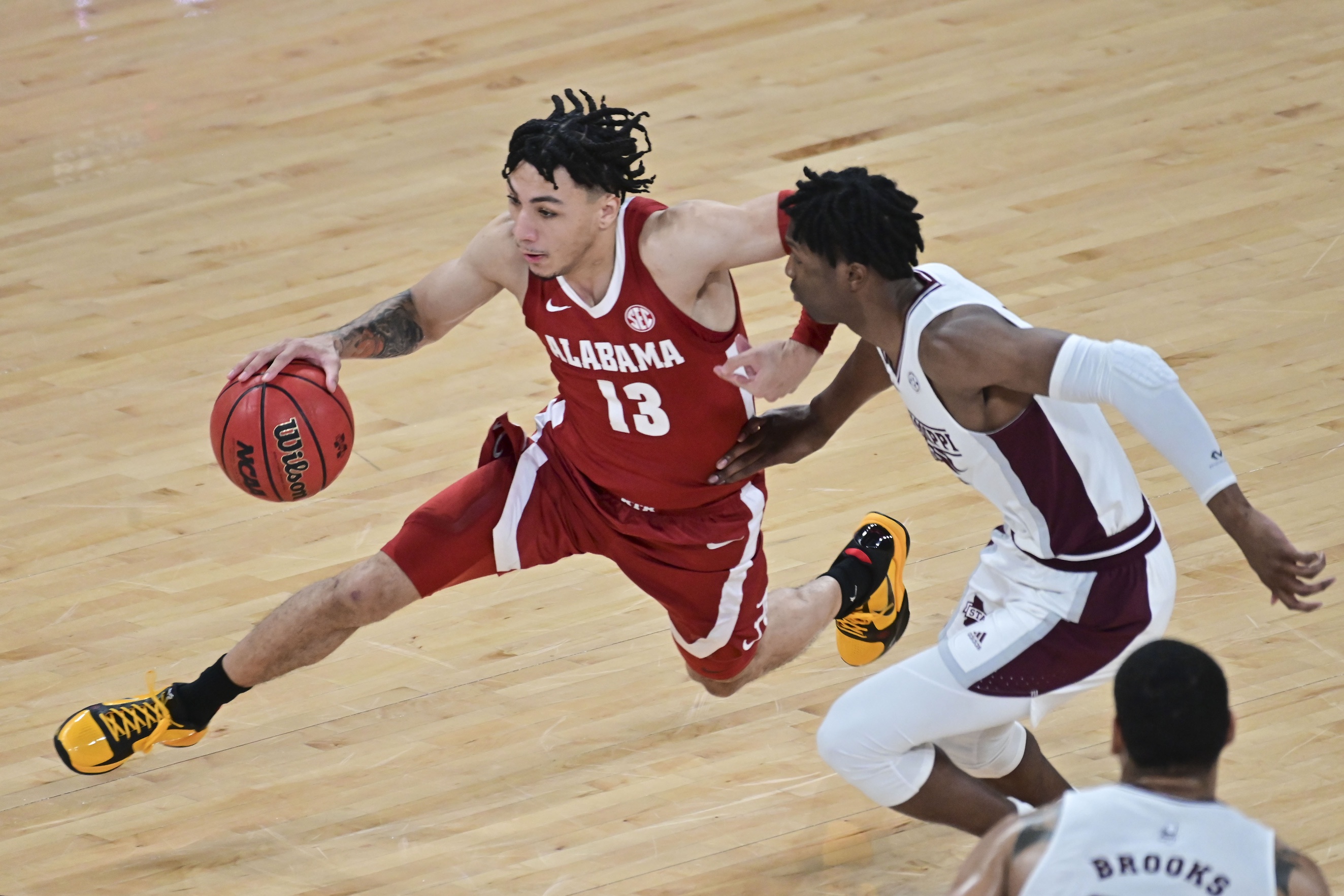 college basketball picks Jahvon Quinerly Alabama Crimson Tide predictions best bet odds
