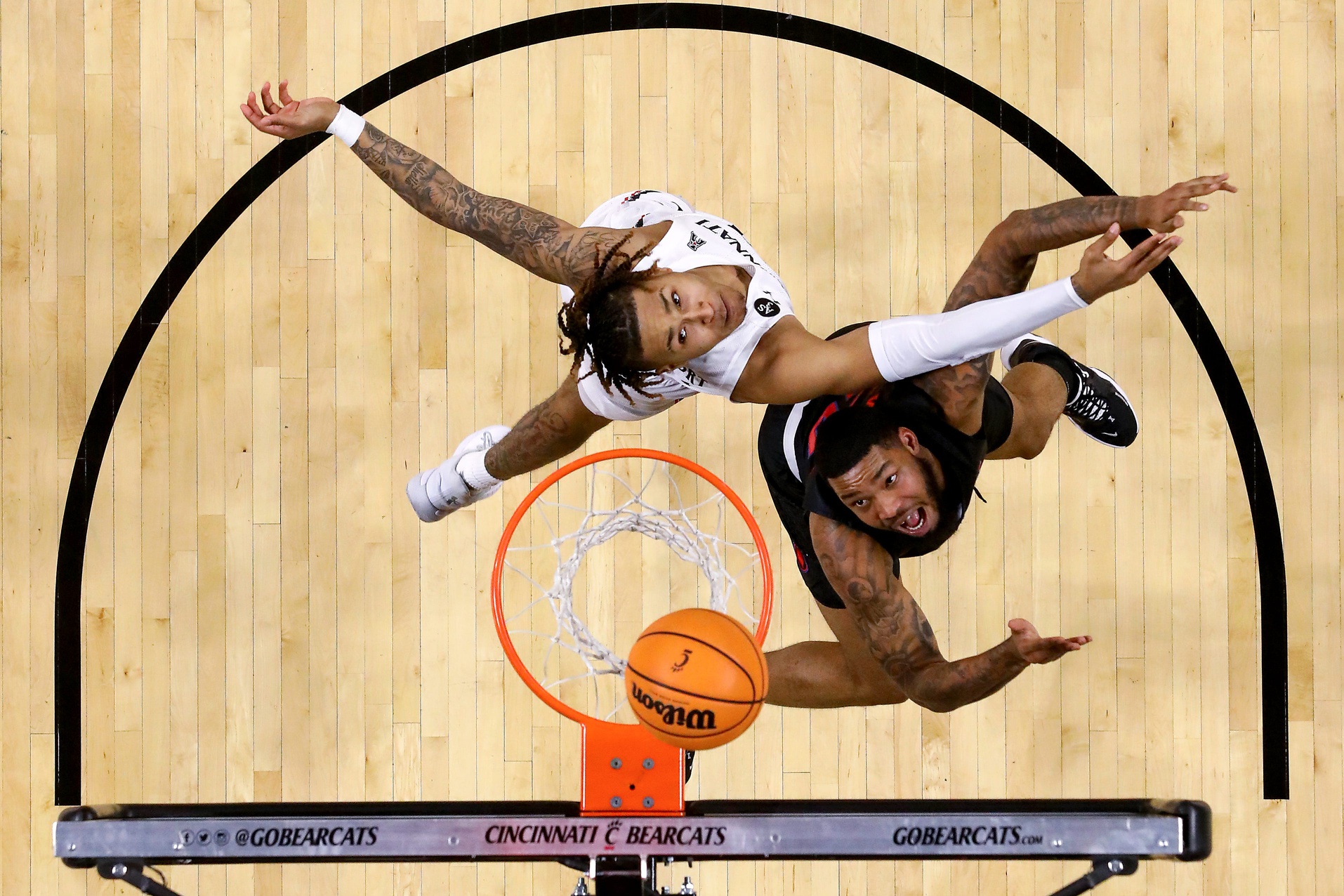 college basketball picks Jeremiah Davenport Cincinnati Bearcats predictions best bet odds