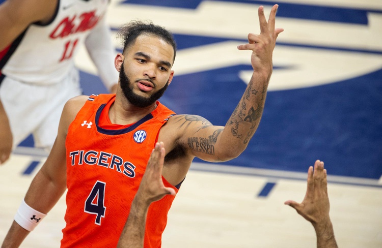 college basketball picks Johni Broome Auburn Tigers predictions best bet odds
