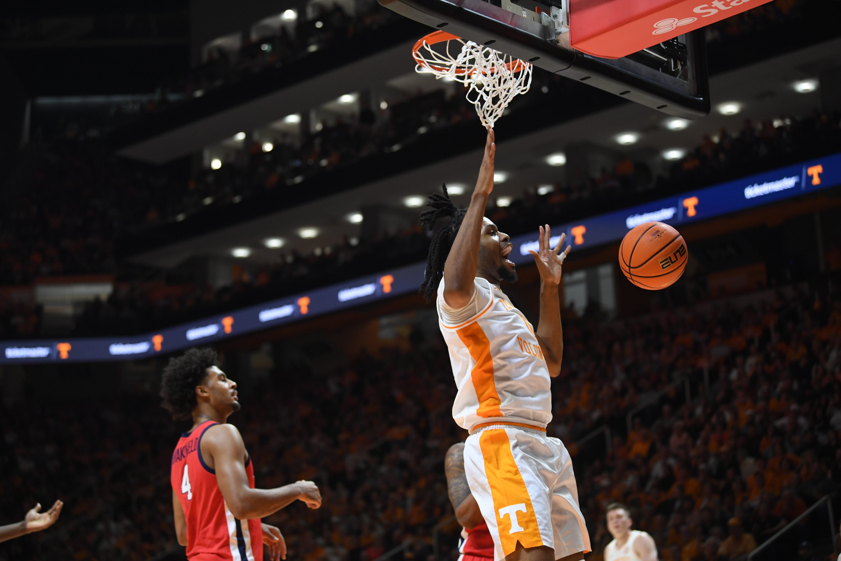 college basketball picks Jonas Aidoo Tennessee Volunteers predictions best bet odds