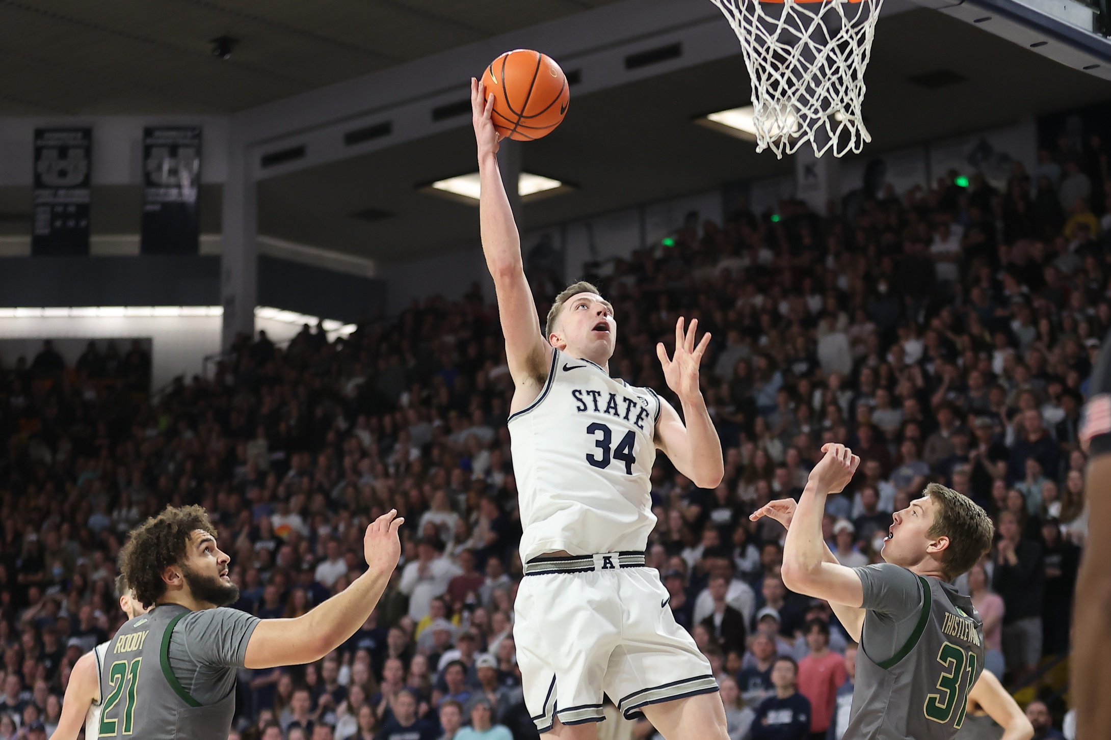 college basketball picks Justin Bean Utah State Aggies predictions best bet odds