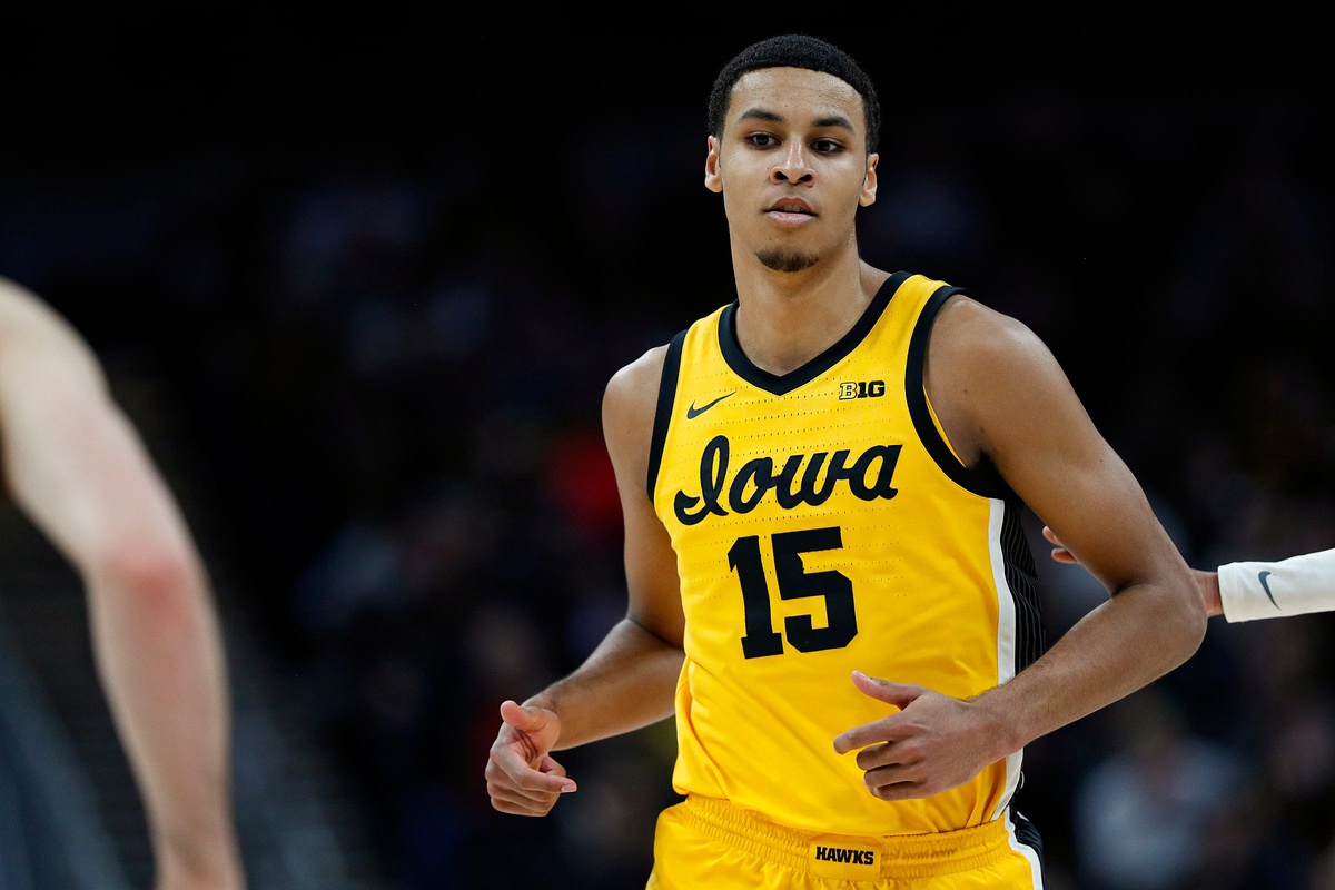 college basketball picks Keegan Murray Iowa Hawkeyes predictions best bet odds