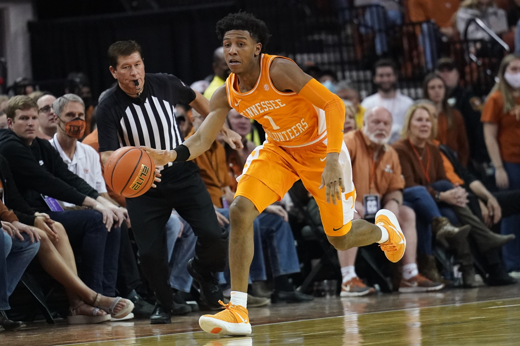 college basketball picks Kennedy Chandler Tennessee Volunteers predictions best bet odds