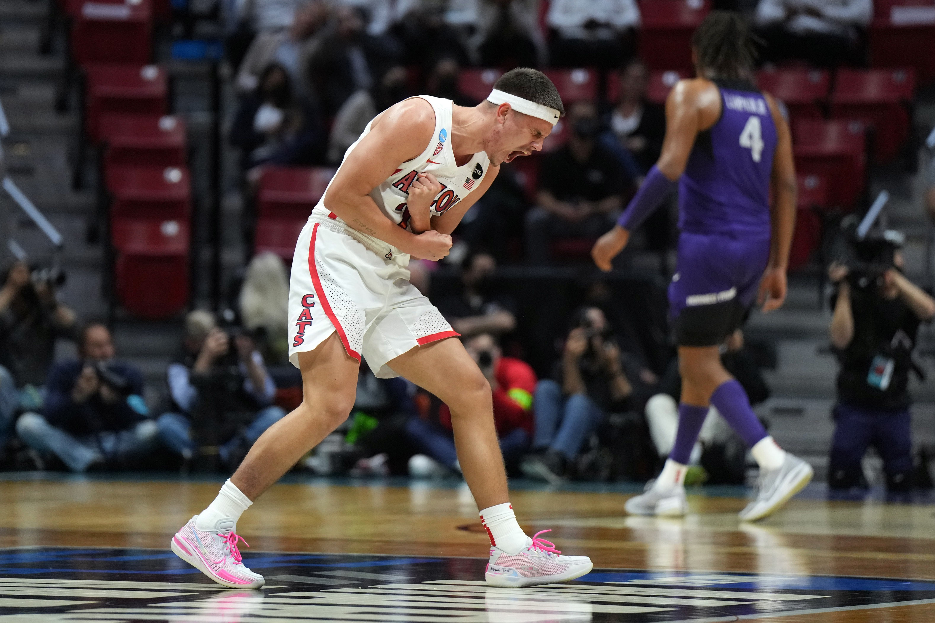 college basketball picks Kerr Kriisa Arizona Wildcats predictions best bet odds
