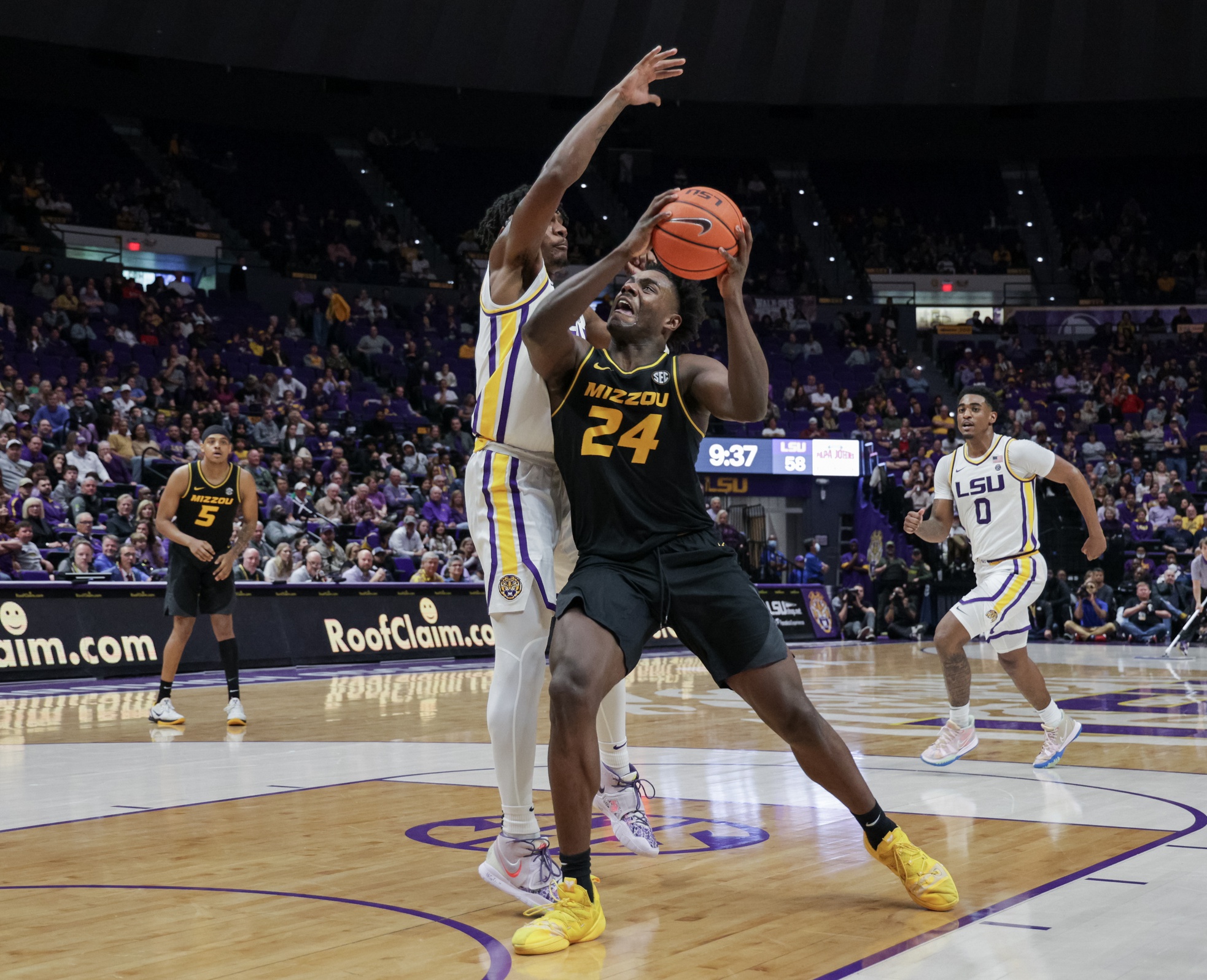 college basketball picks Kobe Brown Missouri Tigers predictions best bet odds