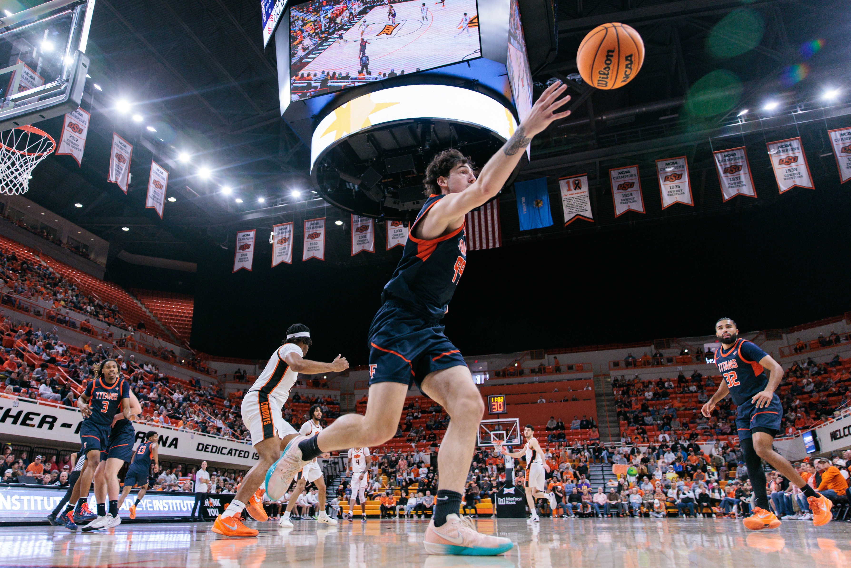 college basketball picks Landon Seaman CSU Fullerton Titans predictions best bet odds
