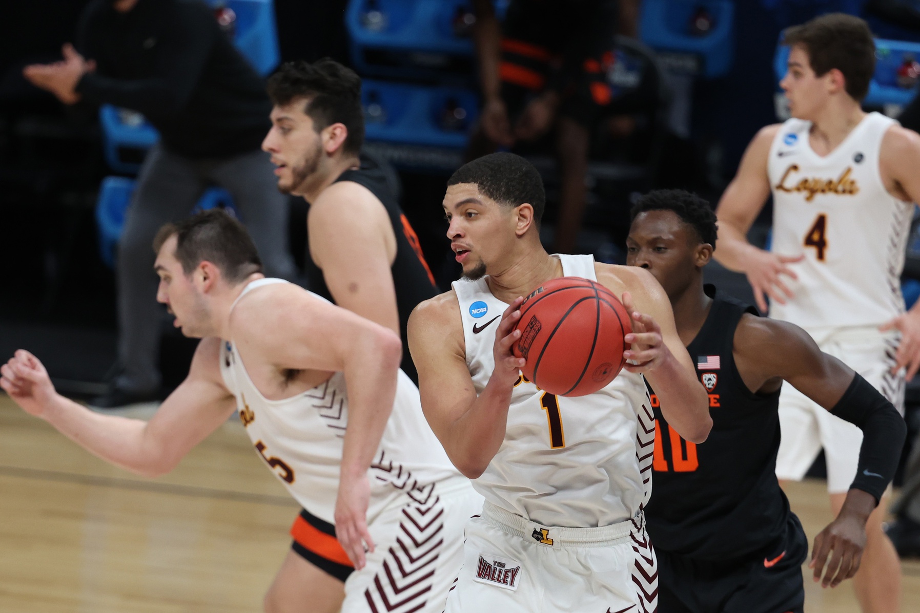 college basketball picks Lucas Williamson Loyola Ramblers predictions best bet odds