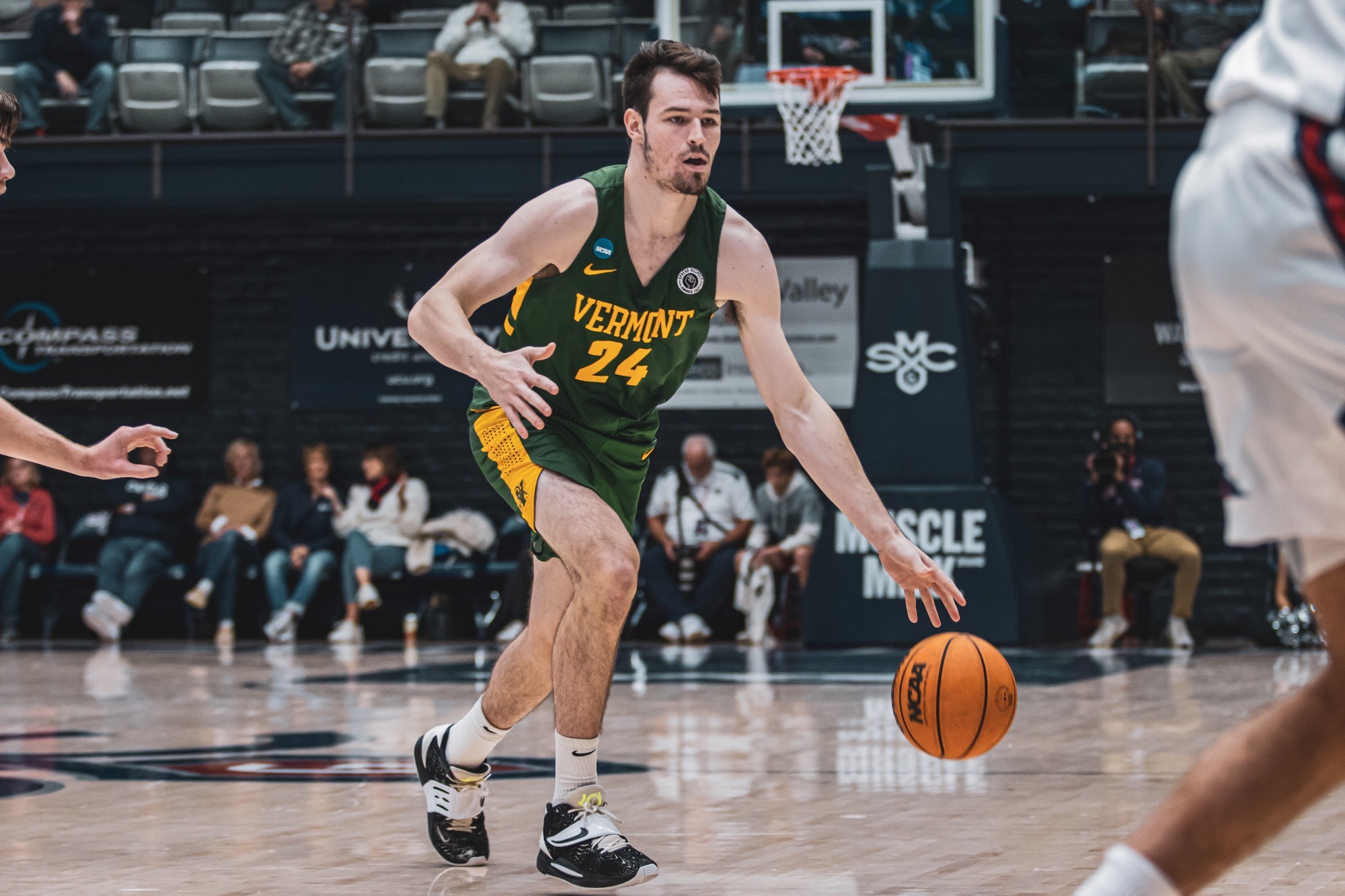 college basketball picks Matt Veretto Vermont Catamounts predictions best bet odds