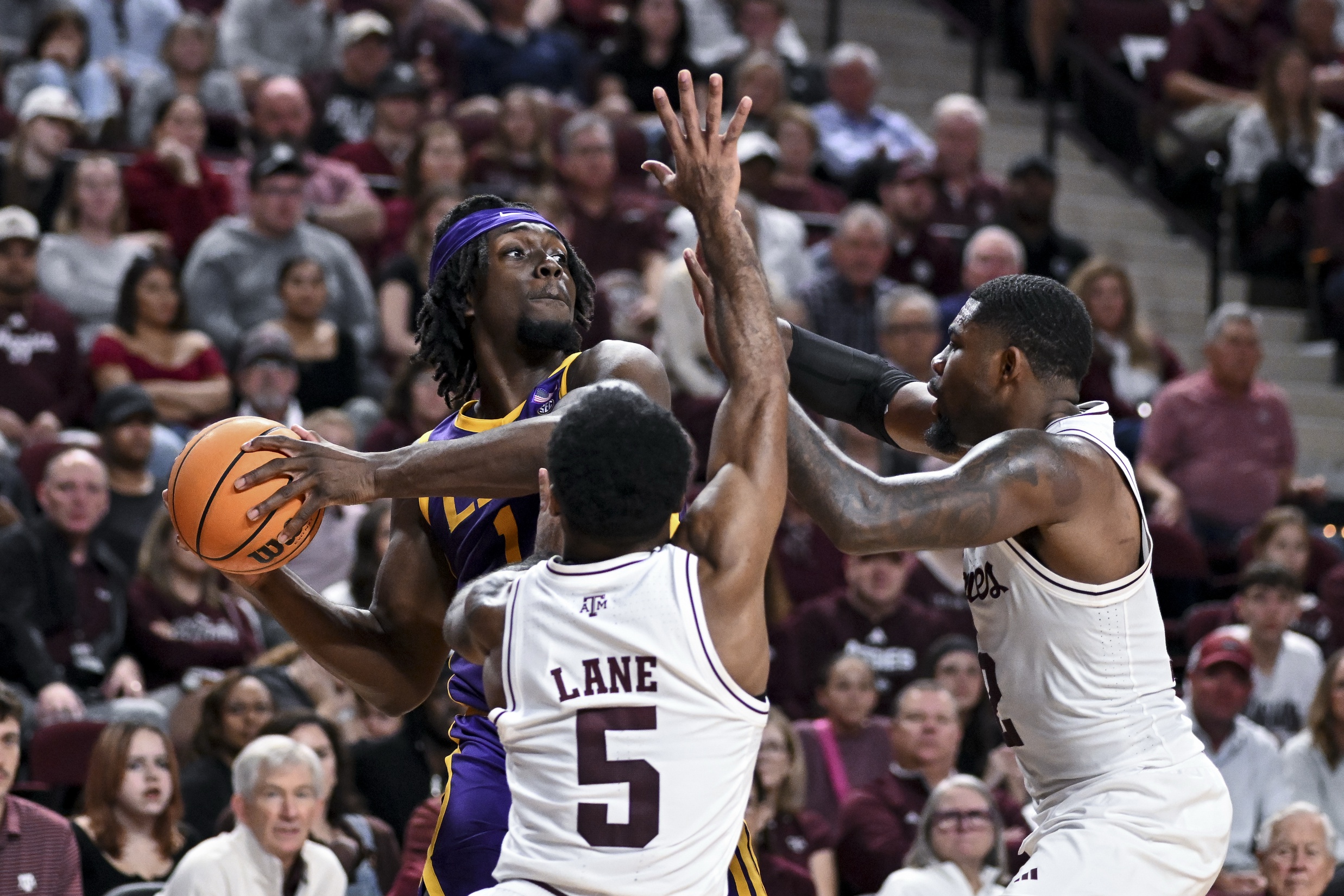 college basketball picks Michael Nwoko LSU Tigers predictions best bet odds