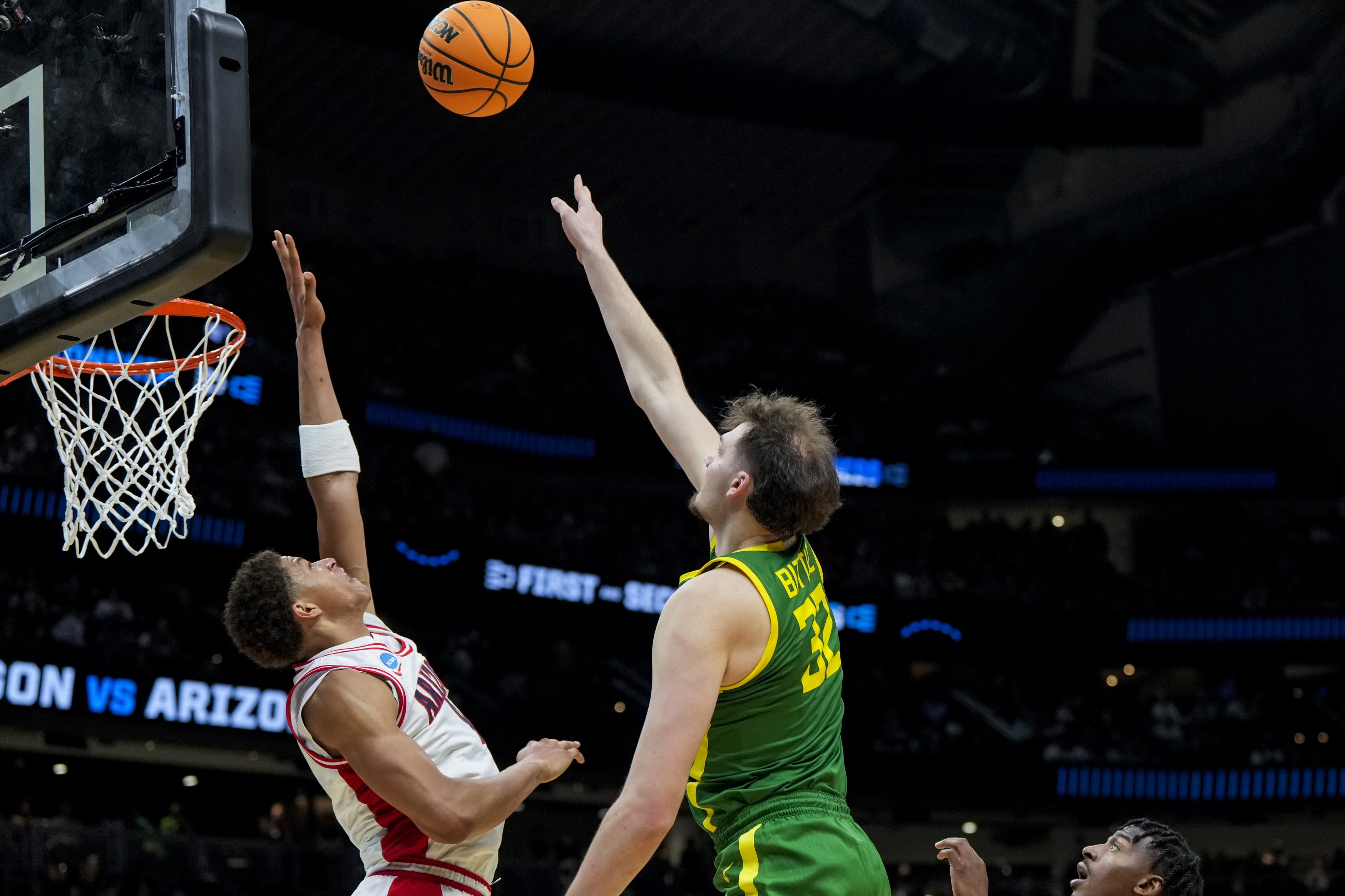 college basketball picks Nate Bittle Oregon Ducks predictions best bet odds