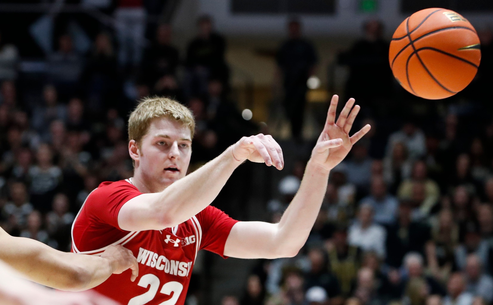 college basketball picks Steven Crowl Wisconsin Badgers predictions best bet odds