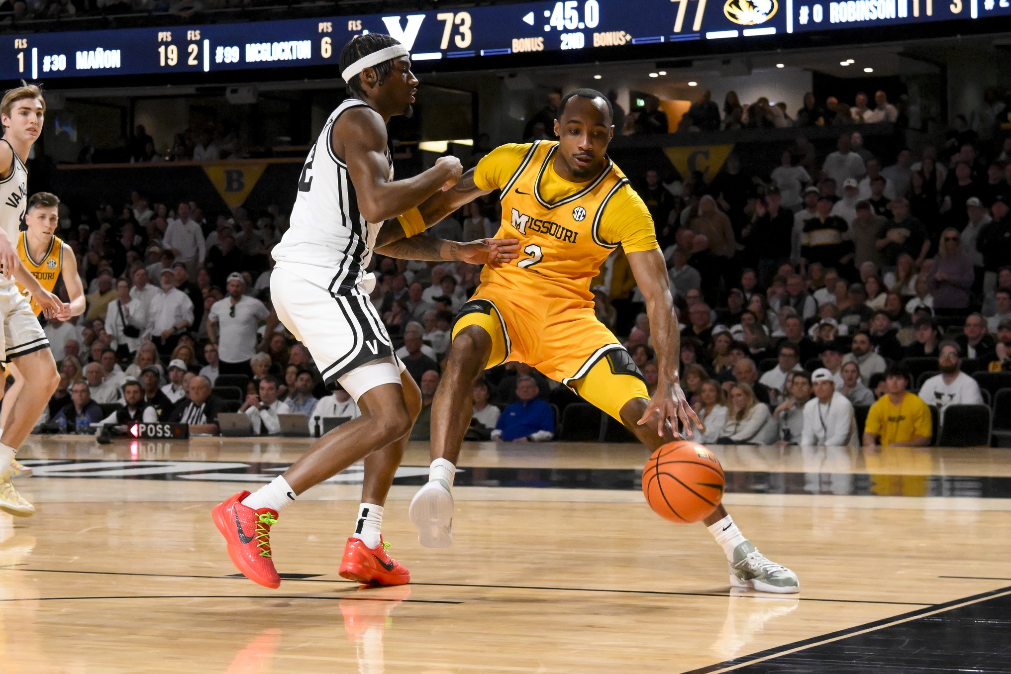 college basketball picks Tamar Bates Missouri Tigers predictions best bet odds