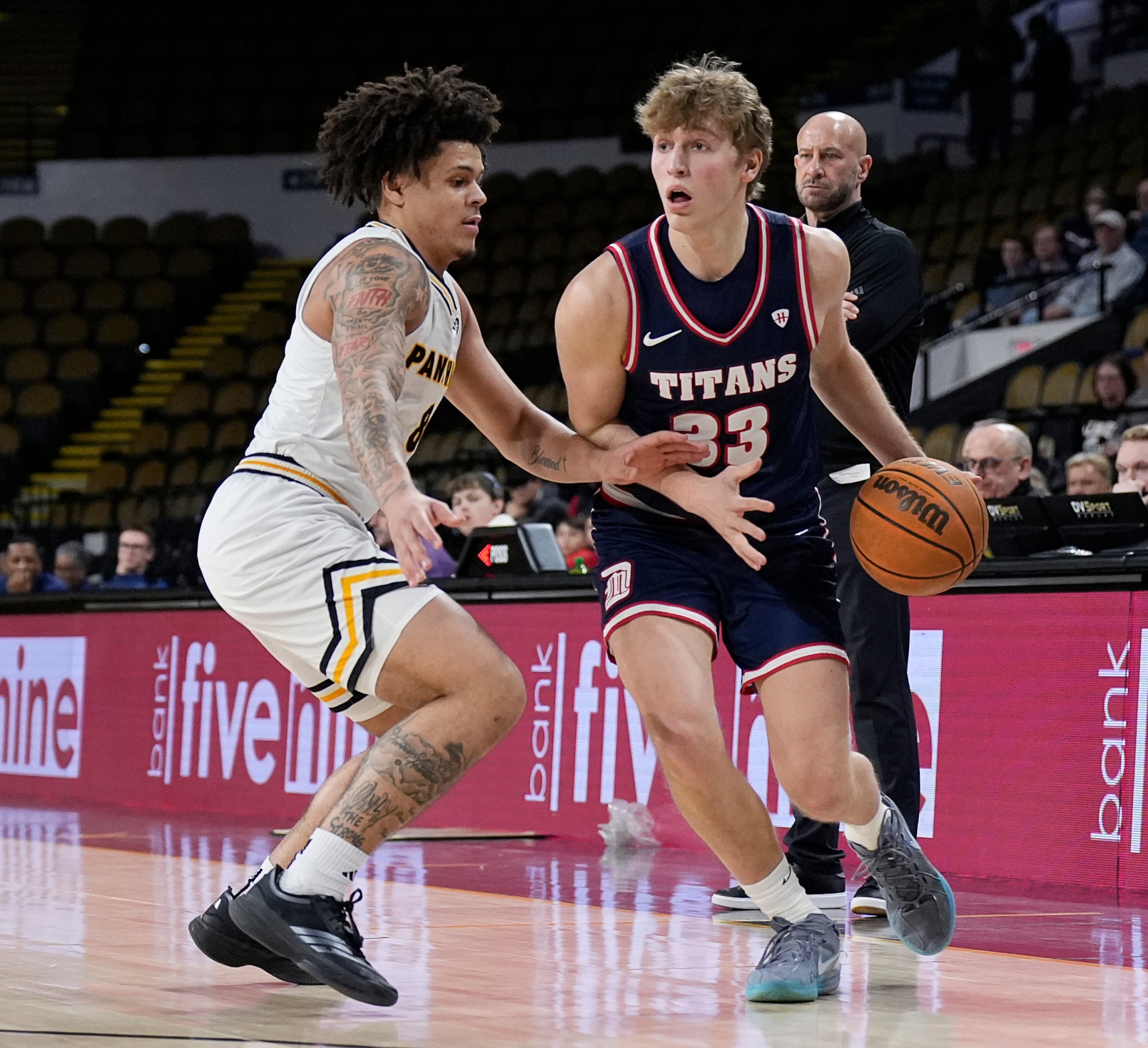 college basketball picks TJ Nadeau Detroit Titans predictions best bet odds