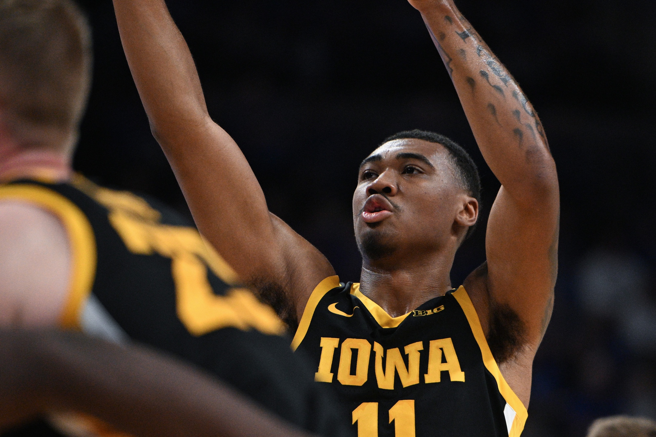 college basketball picks Tony Perkins Iowa Hawkeyes predictions best bet odds