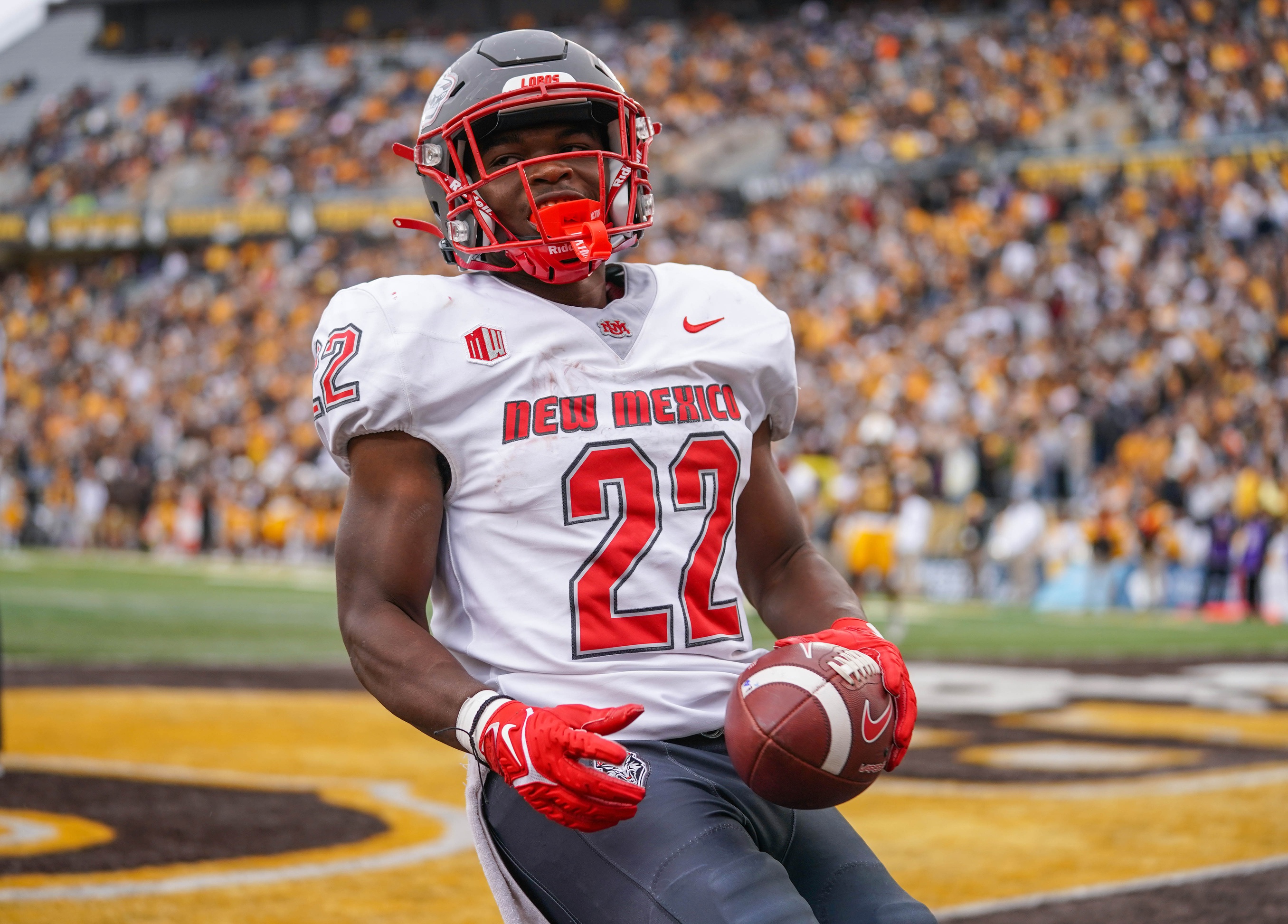 college football picks Aaron Dumas new mexico lobos predictions best bet odds