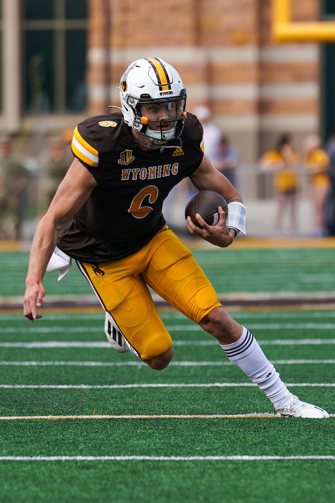 college football picks Andrew Peasley Wyoming Cowboys predictions best bet odds