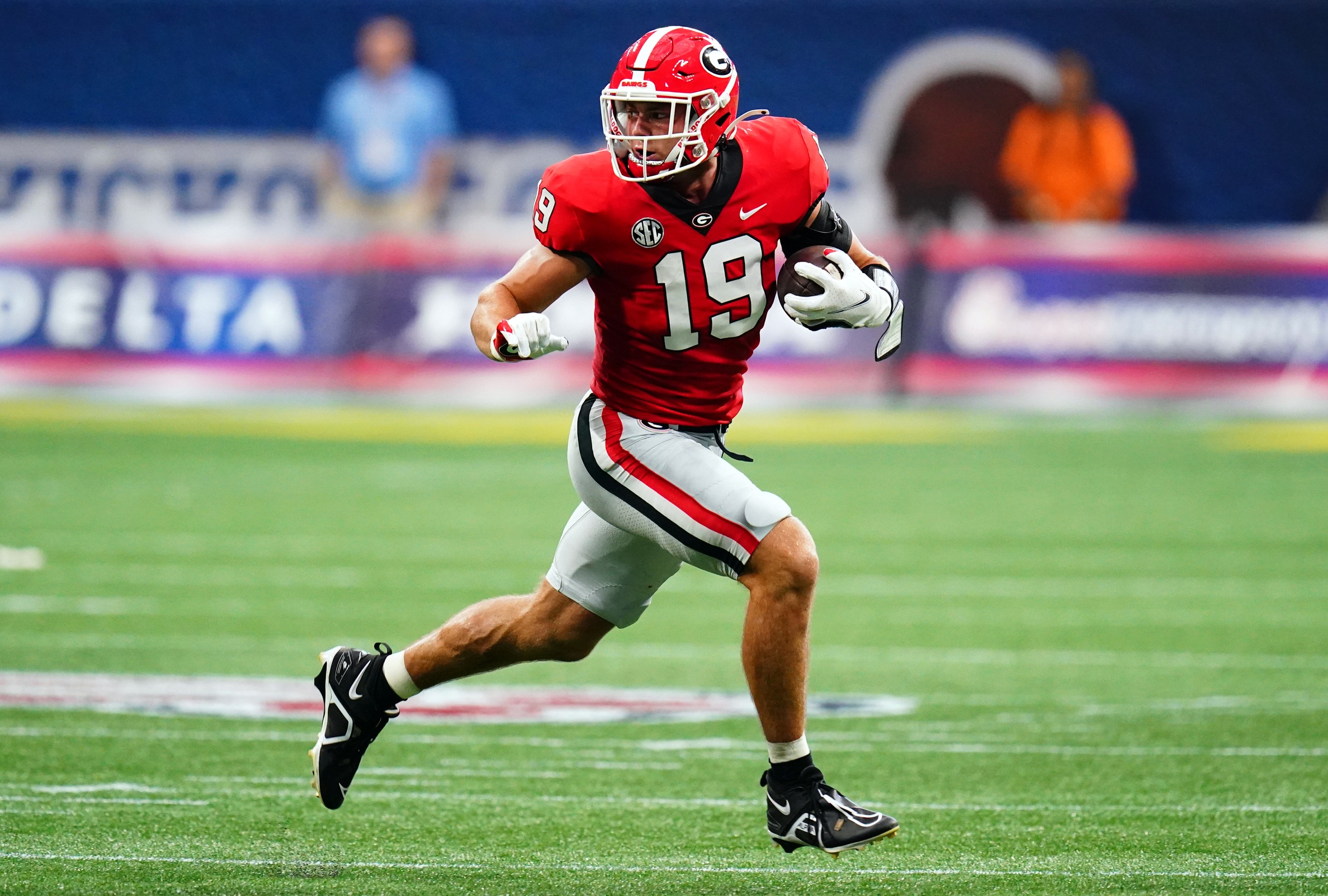 college football picks Brock Bowers georgia bulldogs predictions best bet odds