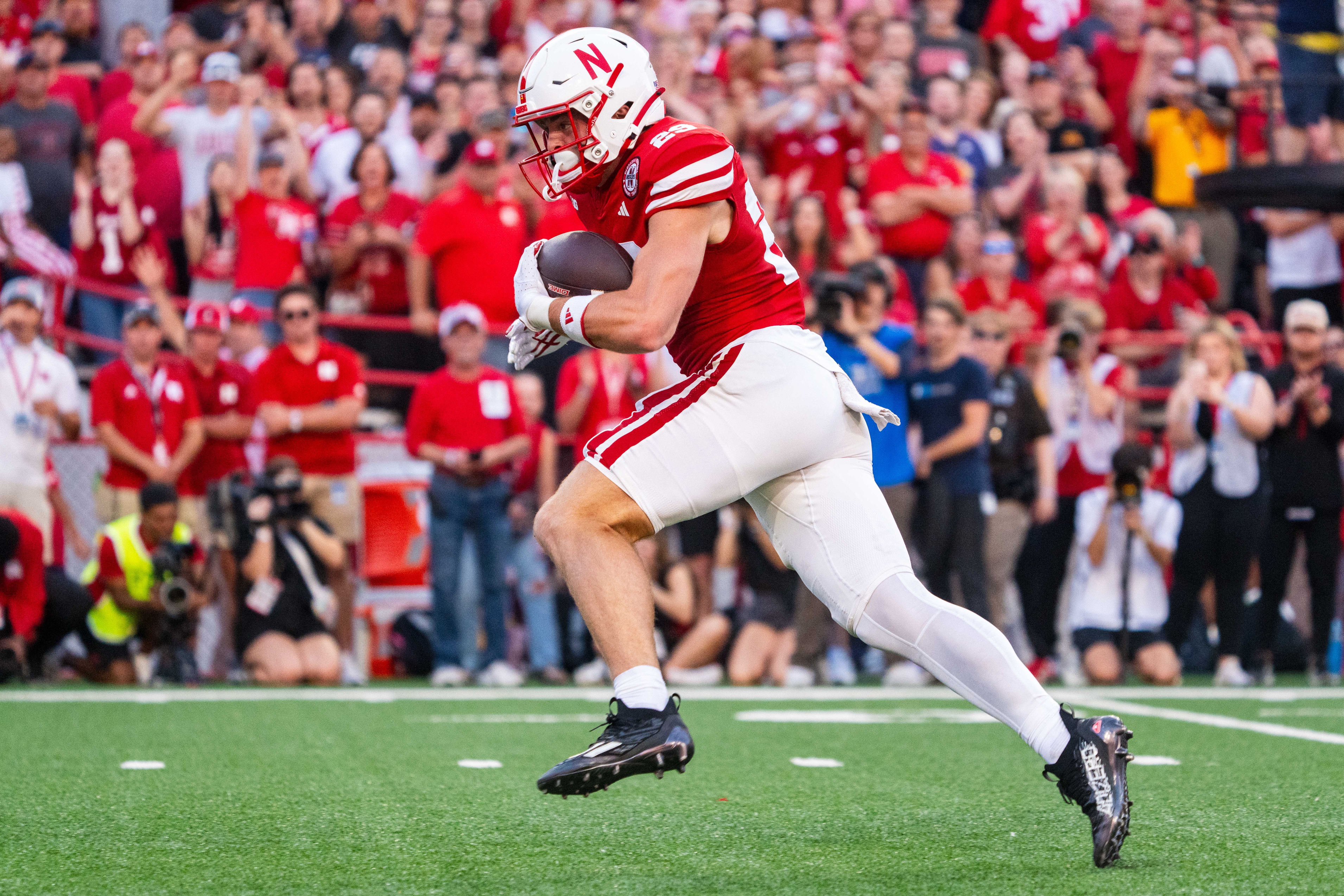 college football picks Carter Nelson Nebraska Cornhuskers predictions best bet odds