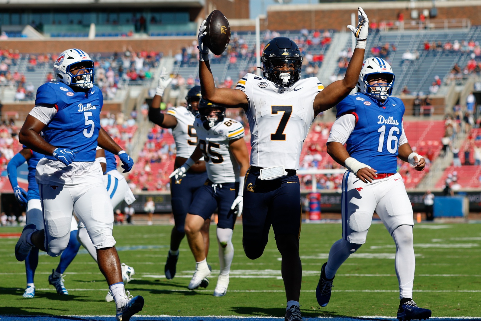 college football picks Chase Hendricks California Golden Bears predictions best bet odds