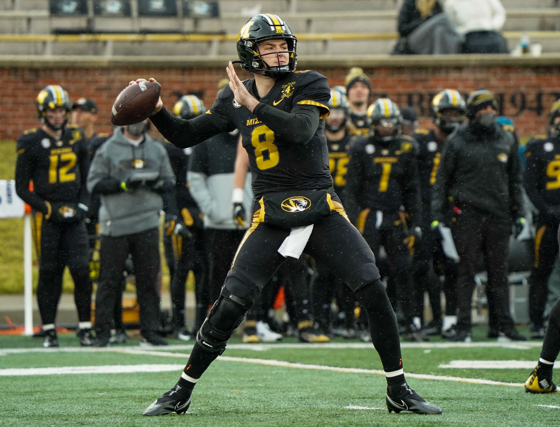 college football picks Connor Bazelak missouri tigers predictions best bet odds