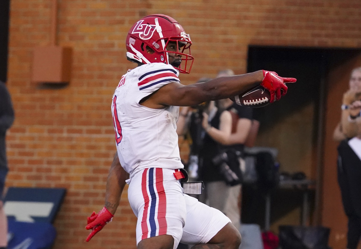 college football picks Dae Dae Hunter liberty flames predictions best bet odds
