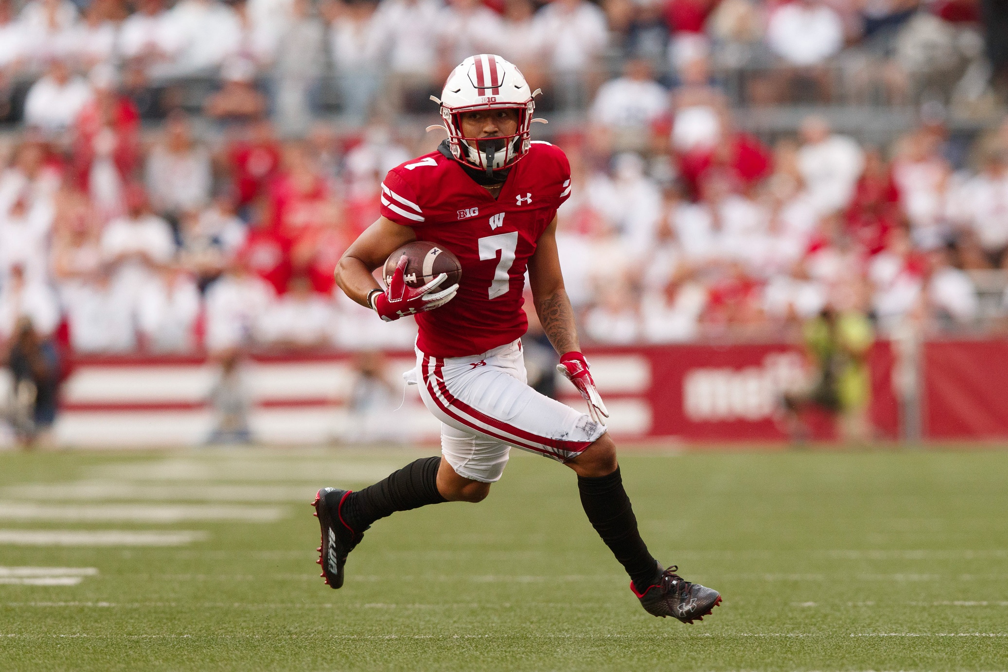 college football picks Danny Davis wisconsin badgers predictions best bet odds