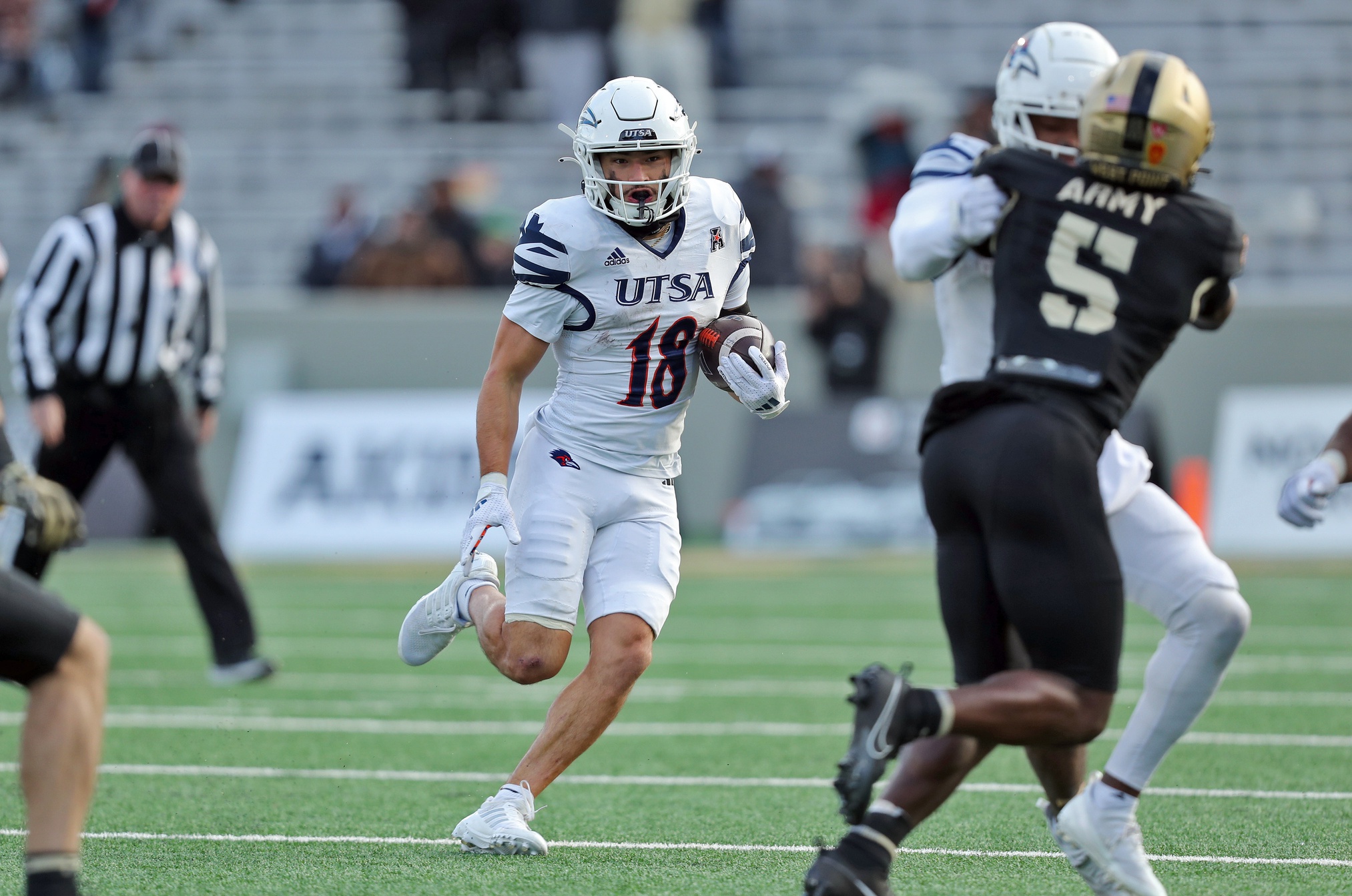 college football picks David Amador UTSA Roadrunners predictions best bet odds