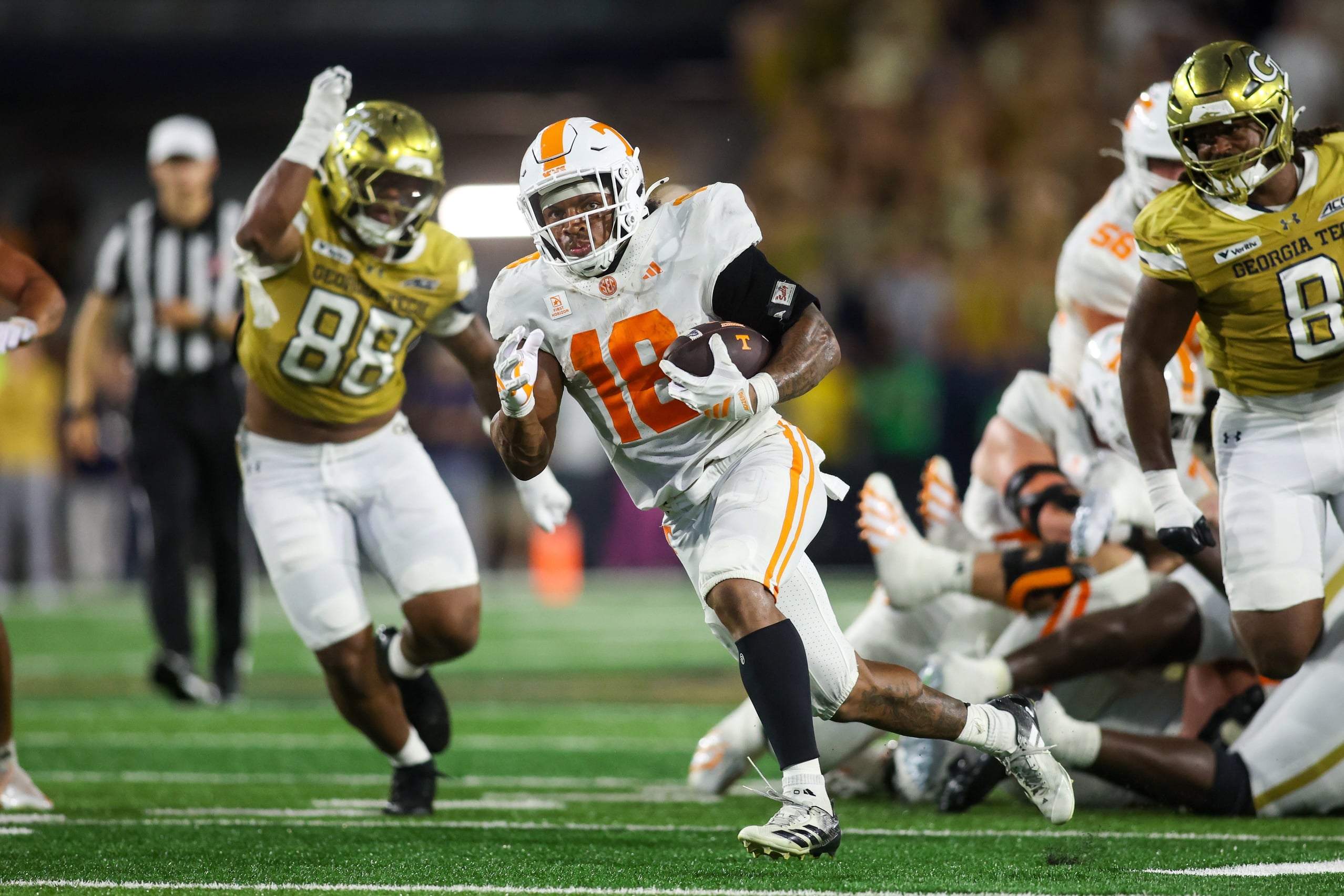 college football picks DeSean Bishop Tennessee Volunteers predictions best bet odds